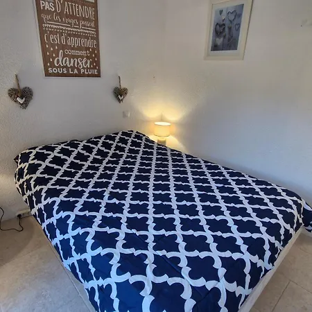 Apartment 3 Pieces Climatise Avec Piscine Et Parking Proche A - Fr-1-780-87 Sainte-Maxime