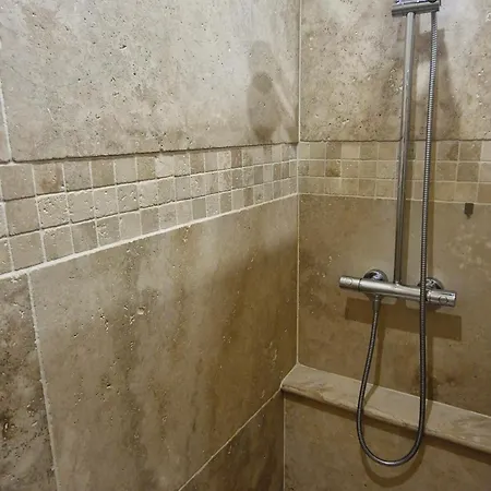 3 Pièces Climatisé Avec Piscine Et Parking Proche à - Fr-1-780-87 Appartamento Sainte-Maxime