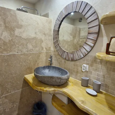 3 Pièces Climatisé Avec Piscine Et Parking Proche à - Fr-1-780-87 Appartamento