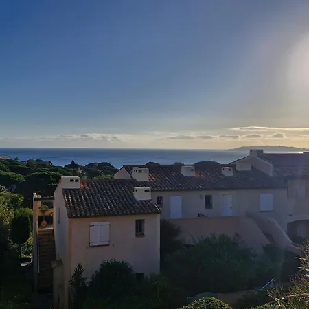 3 Pièces Climatisé Avec Piscine Et Parking Proche à - Fr-1-780-87 Appartamento